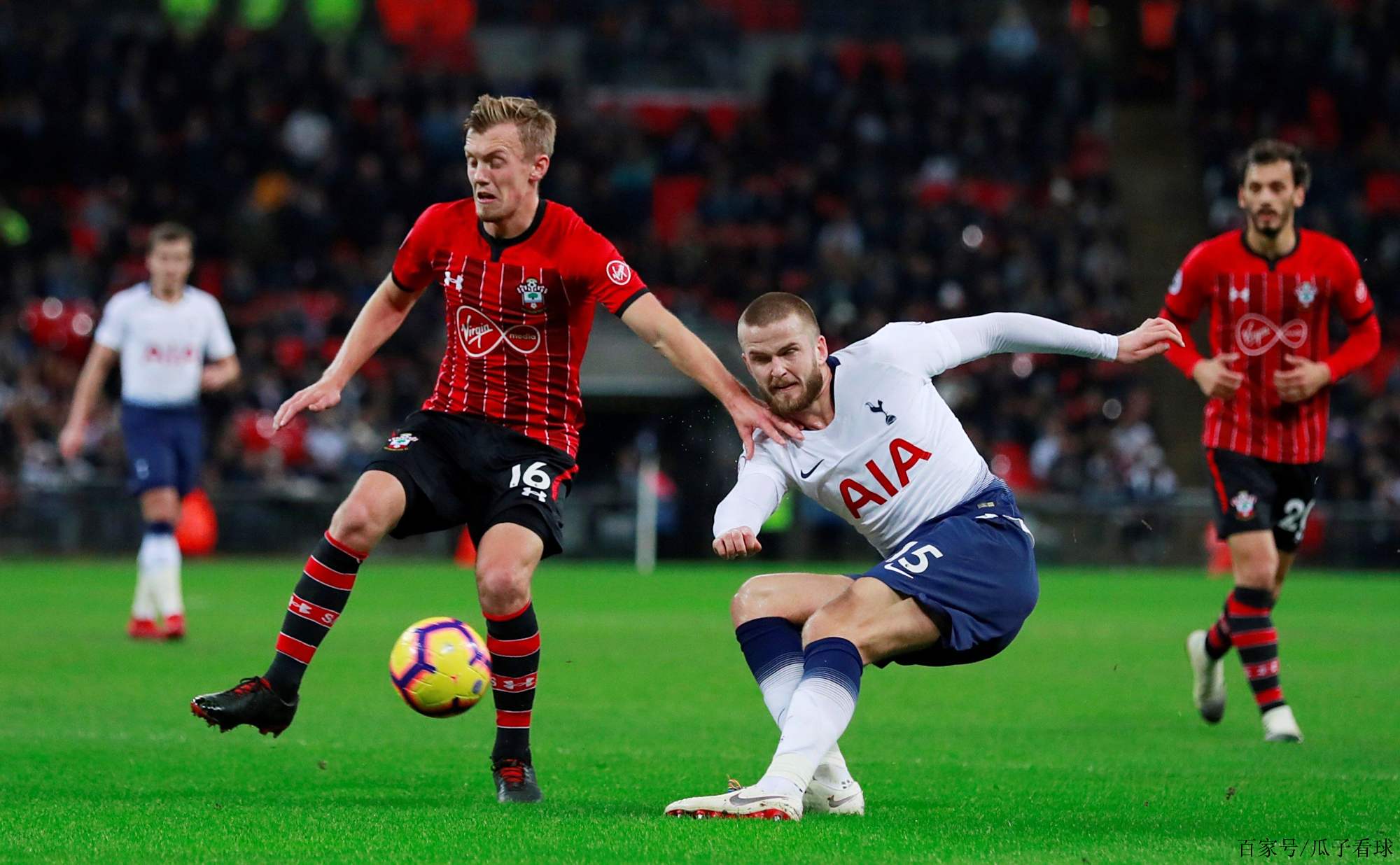 足球比赛直播巴黎_(足球比赛直播巴黎vs曼联)  第2张