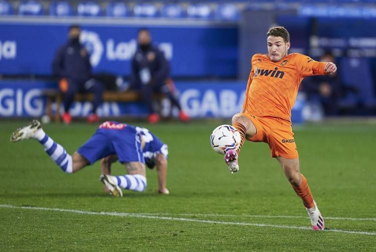 包含法甲朗斯VS洛里昂足球比赛预测与推荐朗斯主场豪取4连胜的词条  第1张