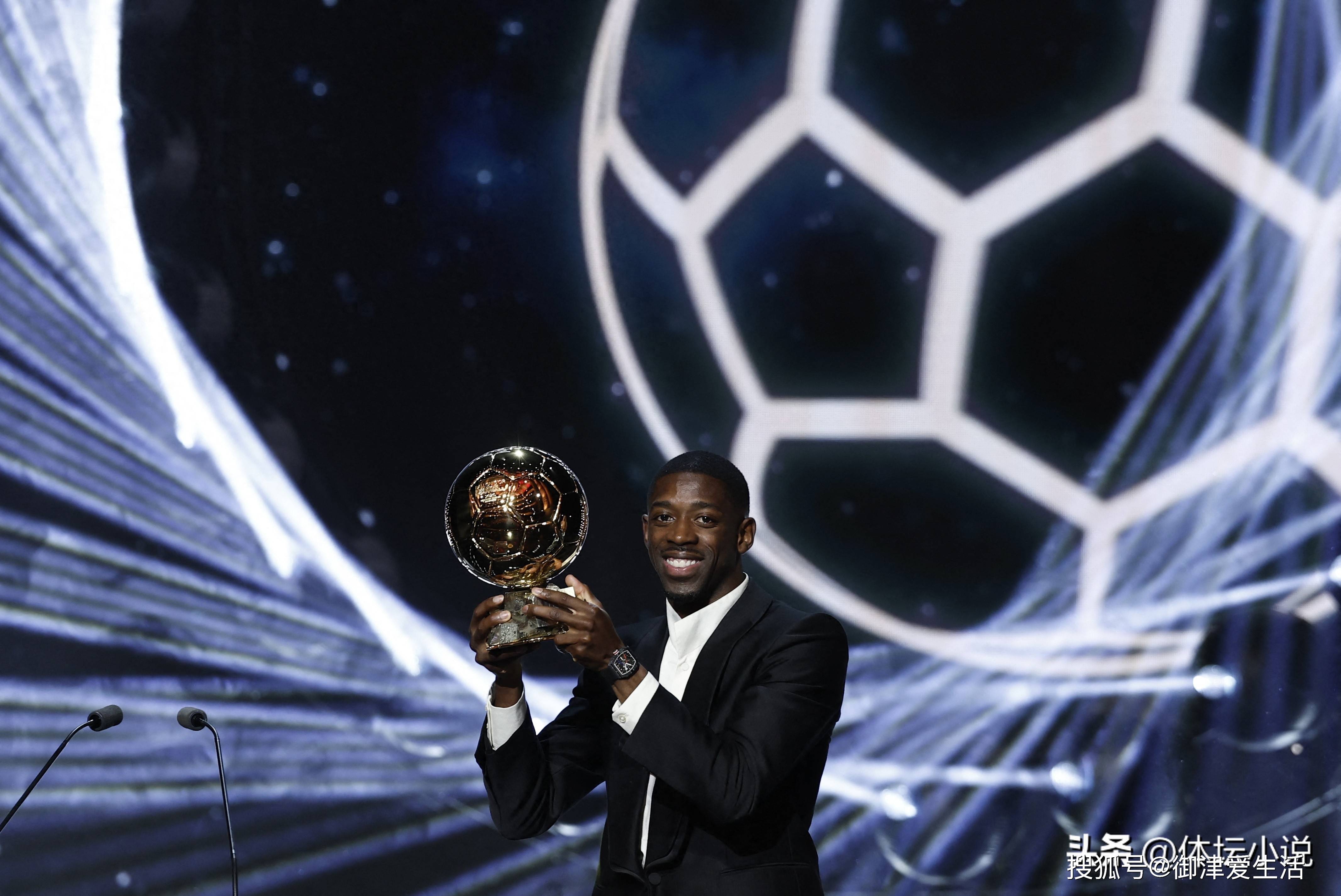 关于博格巴支持登贝莱获得金球奖本赛季表现无可挑剔的信息 第1张 关于博格巴支持登贝莱获得金球奖本赛季表现无可挑剔的信息 第1张