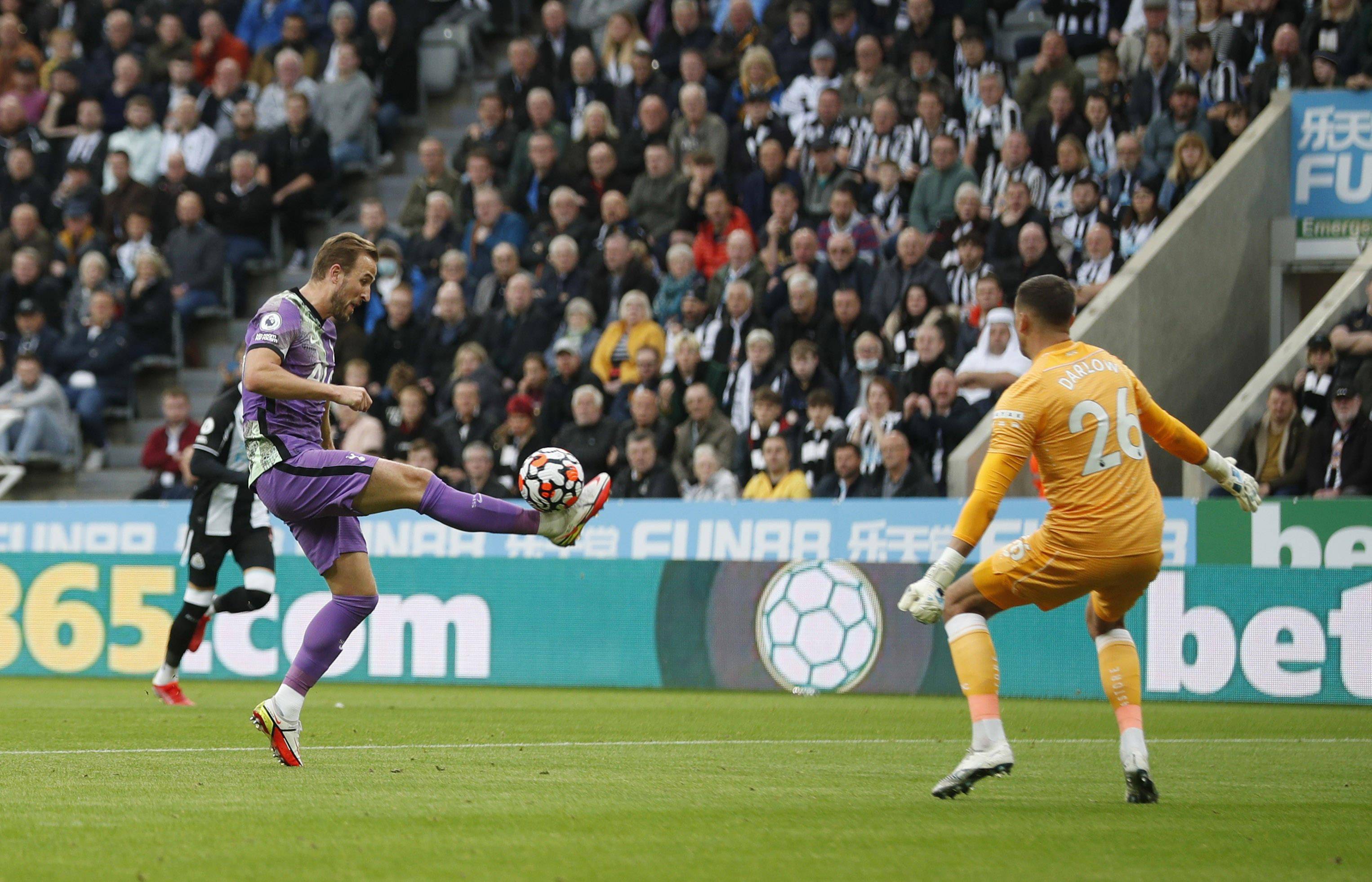 友谊赛热刺1-1纽卡布伦南远射建功巴恩斯扳平的简单介绍