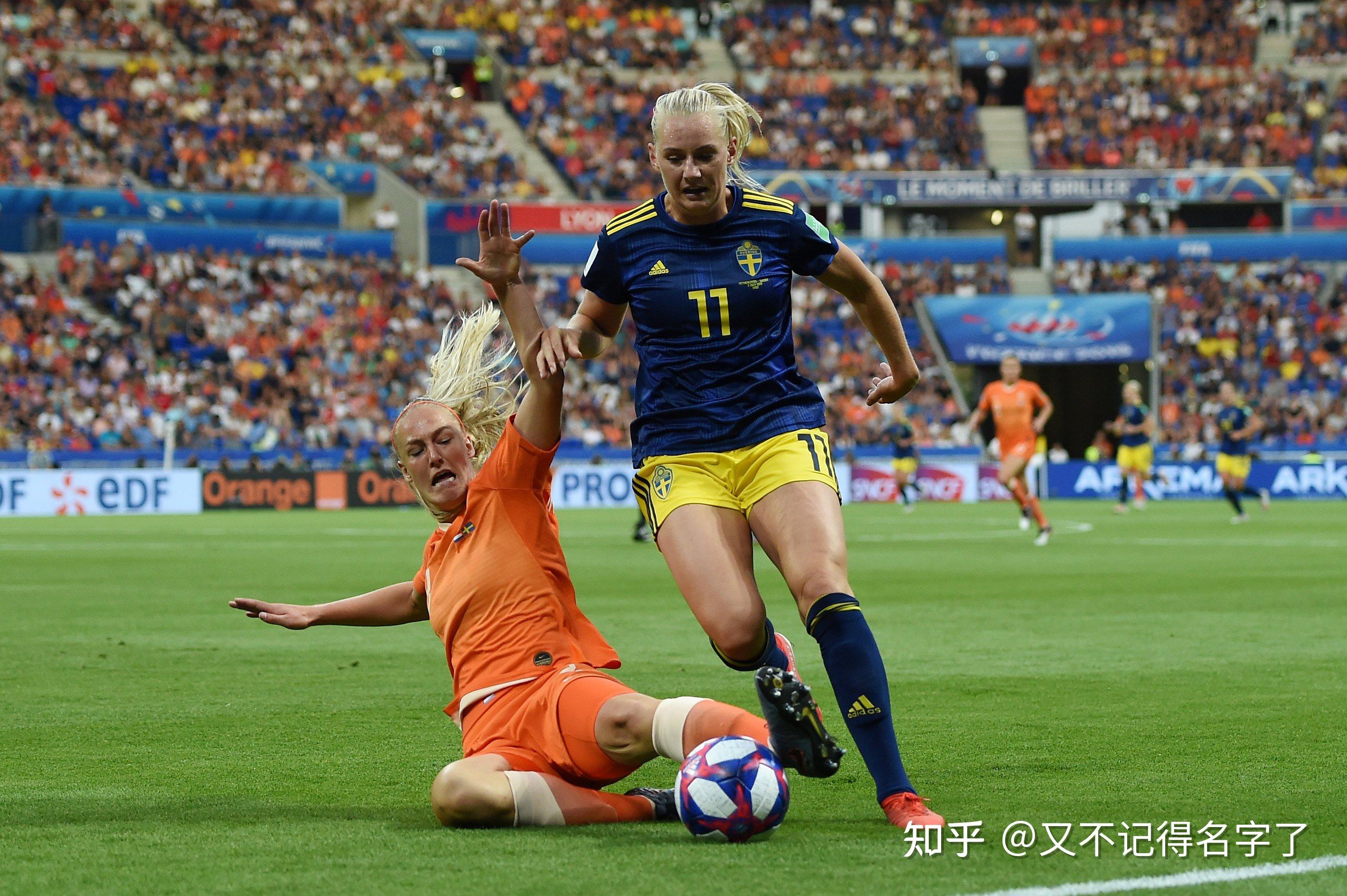 包含德乙女：桑德女足VS法兰克福女足二队的词条  第2张