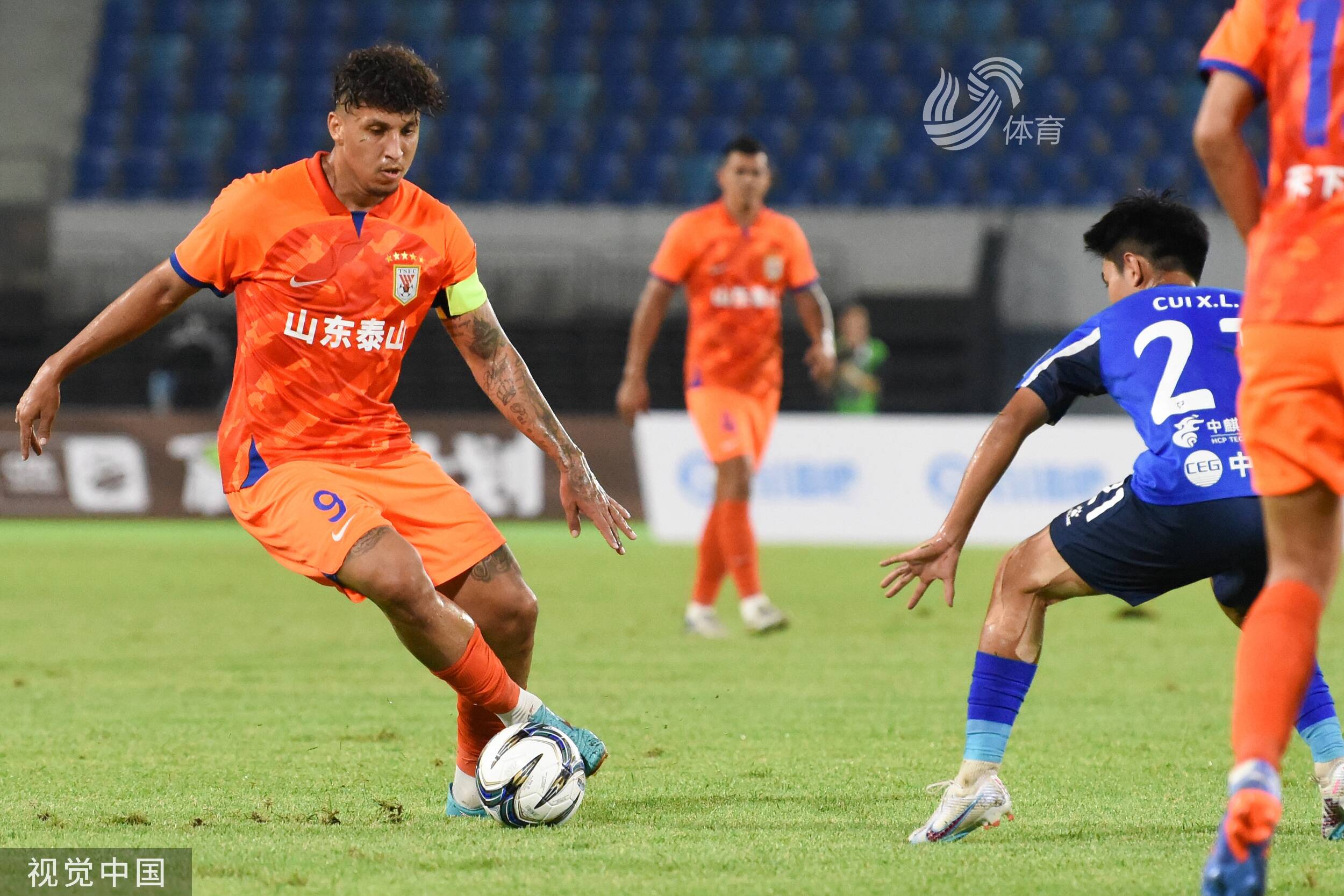 足协杯青岛红狮0-5山东泰山克雷桑双响建功陈蒲单刀破门的简单介绍 第1张 足协杯青岛红狮0-5山东泰山克雷桑双响建功陈蒲单刀破门的简单介绍 第1张