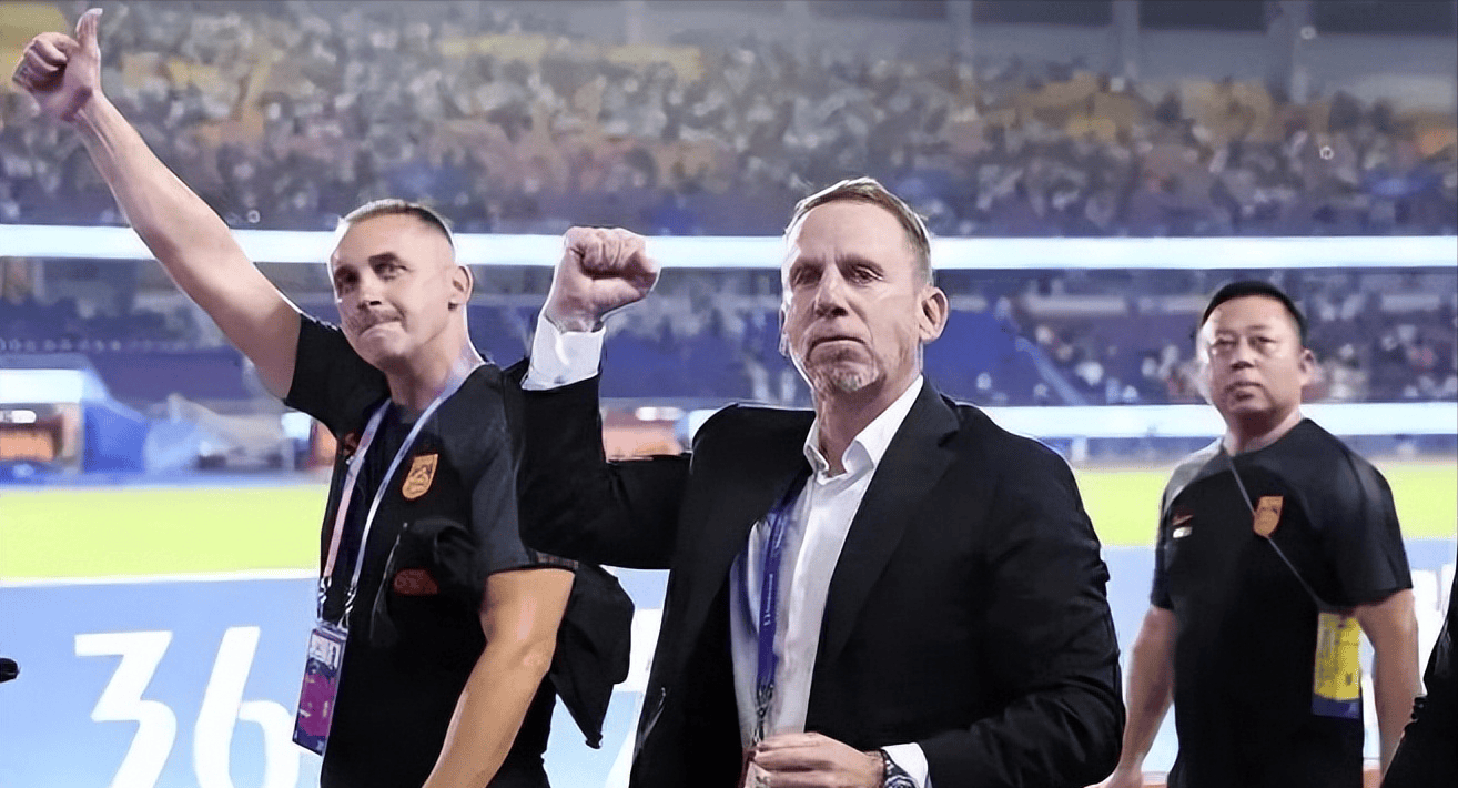 关于成耀东任上海海港B队主帅群年刚离开U21国足的信息 第1张 关于成耀东任上海海港B队主帅群年刚离开U21国足的信息 第1张